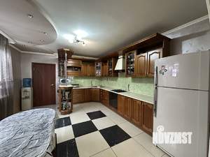 Коттедж 293м², 2-этажный, участок 5 сот.  