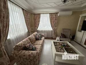 Дом 206м², 3-этажный, участок 3 сот.  