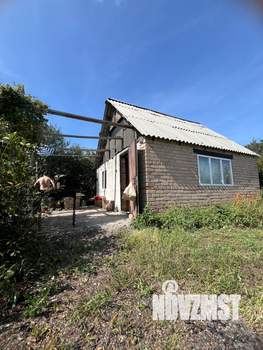 Дом 30м&sup2;, 2-этажный, участок 6 сот.  