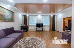 Дом 272м², 2-этажный, участок 10 сот.  