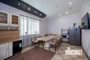 Дом 240м², 2-этажный, участок 10 сот.  
