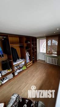 Коттедж 240м², 2-этажный, участок 6 сот.  