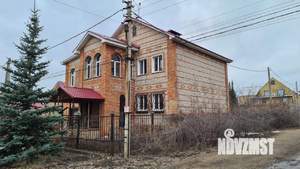 Коттедж 291м², 2-этажный, участок 10 сот.  