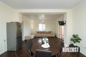 Дом 280м&sup2;, 2-этажный, участок 6 сот.  