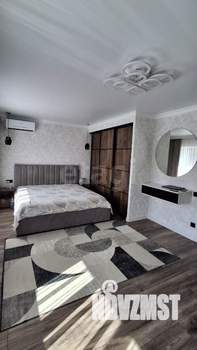Таунхаус 100м², 2-этажный, участок 2 сот.  