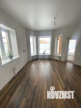 Коттедж 277м&sup2;, 1-этажный, участок 8 сот.  