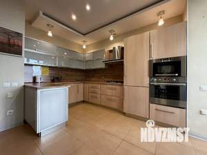 1-к квартира, посуточно, 65м2, 2/6 этаж