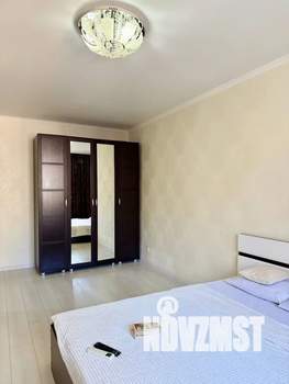 1-к квартира, посуточно, 40м2, 11/17 этаж