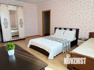 2-к квартира, посуточно, 50м2, 1/1 этаж