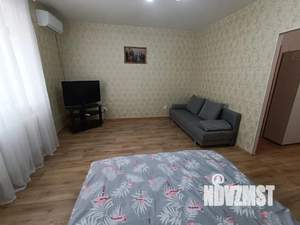 1-к квартира, посуточно, 40м2, 1/10 этаж