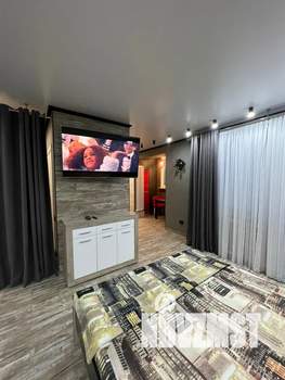 1-к квартира, посуточно, 38м2, 1/19 этаж