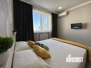 1-к квартира, посуточно, 50м2, 11/16 этаж