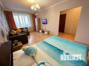 1-к квартира, посуточно, 38м2, 1/1 этаж
