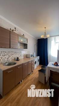 1-к квартира, посуточно, 43м2, 10/10 этаж