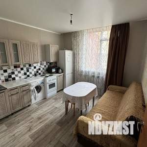 1-к квартира, посуточно, 38м2, 1/17 этаж