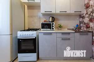 1-к квартира, посуточно, 40м2, 3/9 этаж