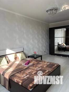 1-к квартира, посуточно, 42м2, 11/17 этаж