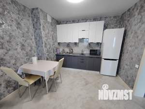 2-к квартира, посуточно, 46м2, 18/20 этаж