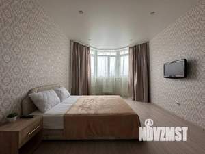 1-к квартира, посуточно, 37м2, 13/17 этаж