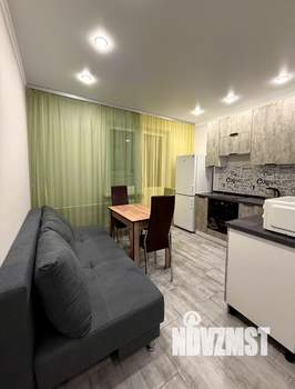 1-к квартира, посуточно, 37м2, 2/17 этаж