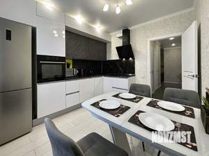 1-к квартира, посуточно, 47м2, 15/16 этаж