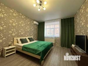 1-к квартира, посуточно, 40м2, 1/1 этаж