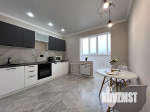 1-к квартира, посуточно, 43м2, 10/17 этаж