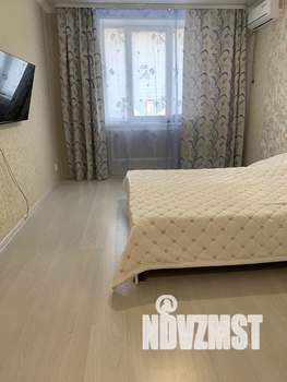 1-к квартира, посуточно, 39м2, 8/15 этаж