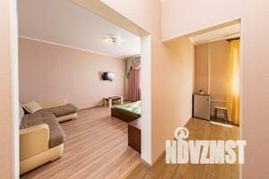 1-к квартира, посуточно, 40м2, 8/16 этаж