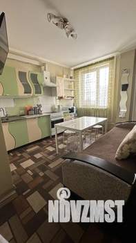 1-к квартира, посуточно, 60м2, 1/1 этаж