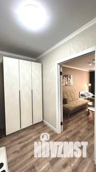 1-к квартира, посуточно, 42м2, 1/25 этаж