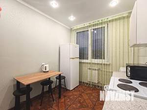 1-к квартира, посуточно, 32м2, 9/16 этаж