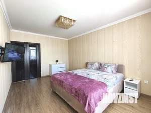 2-к квартира, посуточно, 75м2, 1/1 этаж