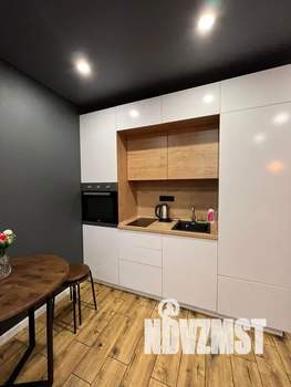 Студия квартира, посуточно, 28м2, 11/17 этаж