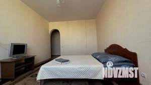 1-к квартира, посуточно, 43м2, 1/1 этаж