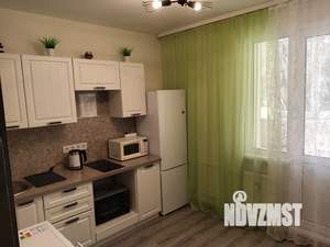 1-к квартира, посуточно, 34м2, 8/17 этаж