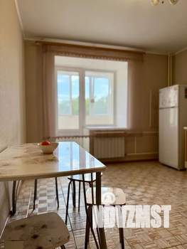 1-к квартира, посуточно, 46м2, 3/15 этаж