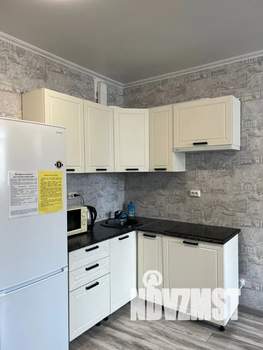 Студия квартира, посуточно, 26м2, 10/17 этаж