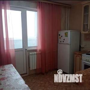 1-к квартира, посуточно, 34м2, 13/17 этаж