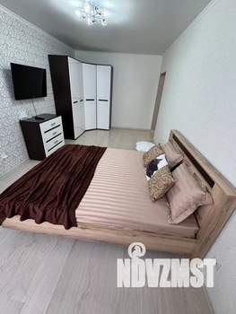 1-к квартира, посуточно, 41м2, 2/17 этаж