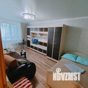 1-к квартира, посуточно, 32м2, 3/5 этаж