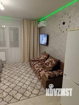 Студия квартира, посуточно, 27м2, 7/18 этаж