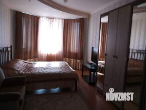 3-к квартира, на длительный срок, 120м2, 3/6 этаж