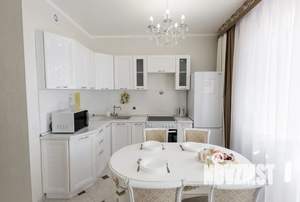 Студия квартира, посуточно, 45м2, 3/14 этаж