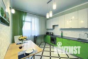 2-к квартира, посуточно, 70м2, 4/17 этаж