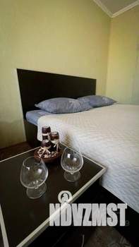 1-к квартира, посуточно, 43м2, 1/1 этаж