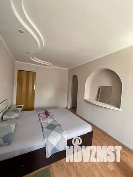 1-к квартира, посуточно, 36м2, 4/4 этаж