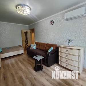 1-к квартира, посуточно, 32м2, 3/5 этаж