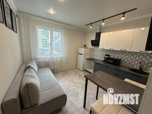 1-к квартира, посуточно, 38м2, 7/17 этаж