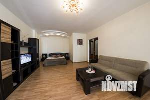 1-к квартира, посуточно, 76м2, 9/12 этаж